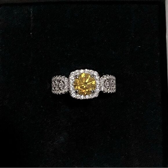 NEW- Yellow Moissanite Ring- size 6 - Picture 3 of 6
